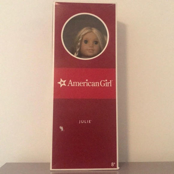 First Edition AMERICAN GIRL Julie w/ original box - Picture 2 of 8